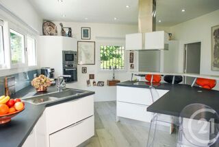  Maison � vendre 7 pi�ces 270 m�