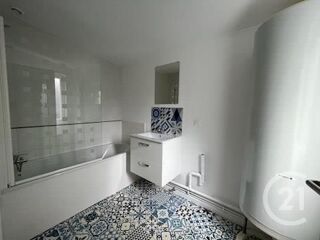  Appartement à louer 3 pièces 47 m²