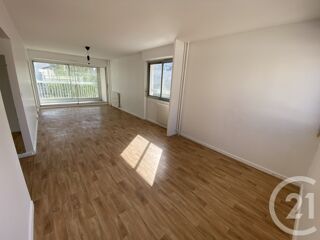  Appartement à louer 4 pièces 72 m²