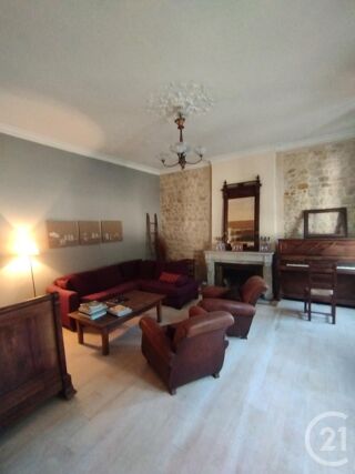  Maison  vendre 6 pices 368 m