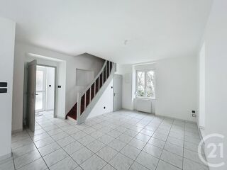  Appartement à louer 4 pièces 70 m²