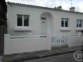  Maison à louer 3 pièces 110 m²