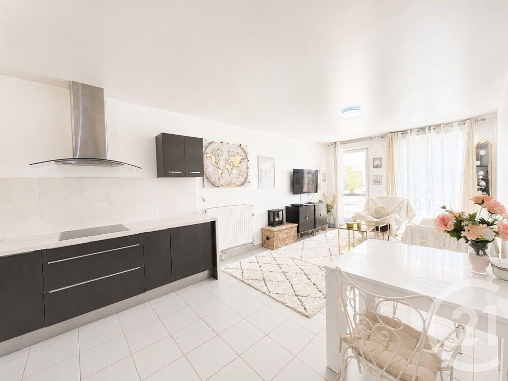 Century 21 Hennequin à le plaisir de vous présenter en E....