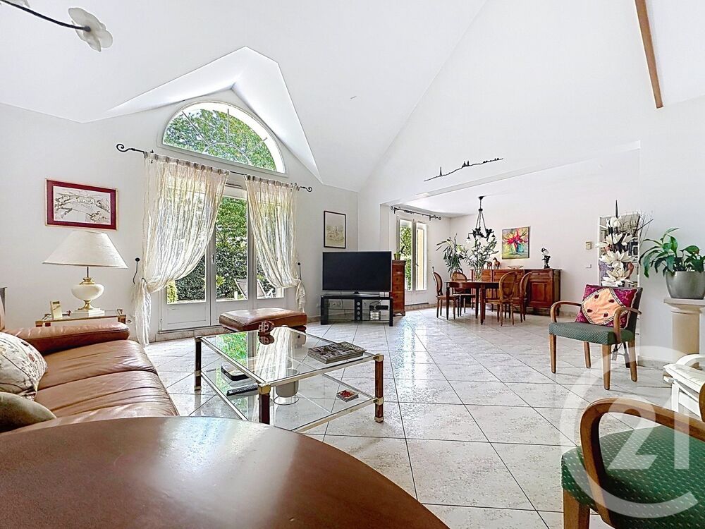 THIAIS BELLE MAISON FAMILIALE 6 CHAMBRES 220 M² LOTIS....