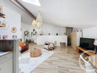  Appartement à louer 4 pièces 98 m²
