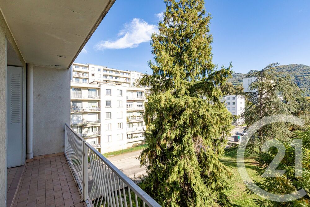 vente Appartement - 4 pièce(s) - 67 m² Saint-Martin-d'Hères (38400)