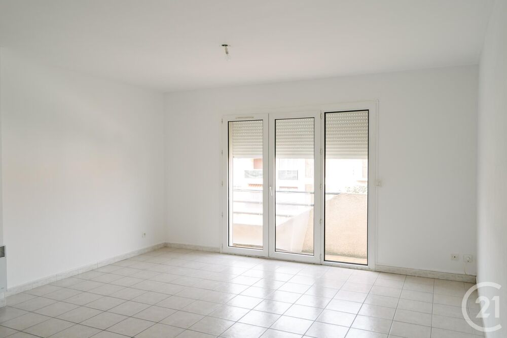 PERPIGNAN - CLOS BANET Appartement au premier étage....