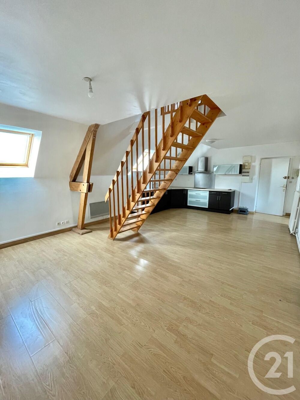 location Appartement - 5 pièce(s) - 100 m² Caffiers (62132)