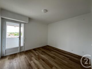  Appartement à louer 3 pièces 91 m²
