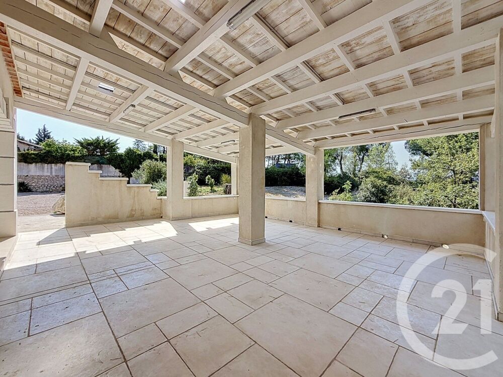 location Maison - 4 pièce(s) - 148 m² Noves (13550)