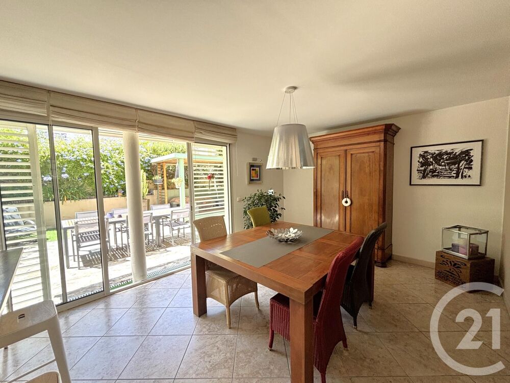 CLOS BANET - MAISON DE VILLE - JARDIN - ENTIEREMENT RENO....