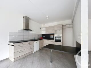  Appartement à louer 4 pièces 87 m²