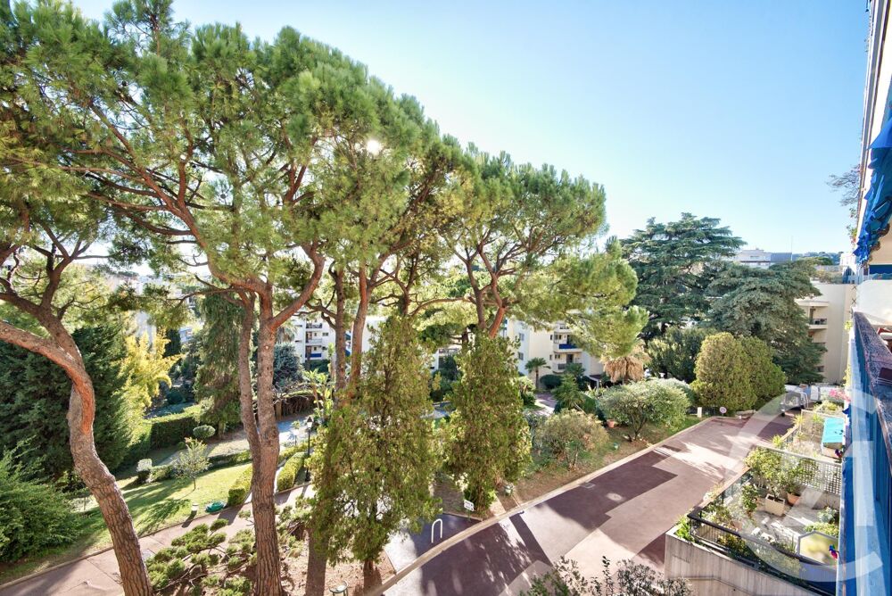 vente Appartement - 3 pièce(s) - 69 m² Nice (06000)