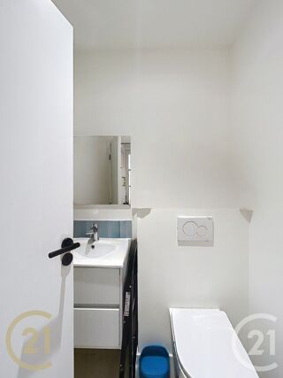  Appartement à louer 1 pièce 28 m²