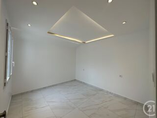  Appartement à louer 3 pièces 46 m²