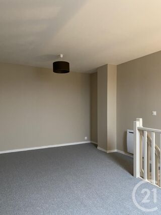  Appartement à louer 2 pièces 34 m²