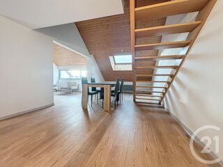  Appartement à louer 5 pièces 100 m²