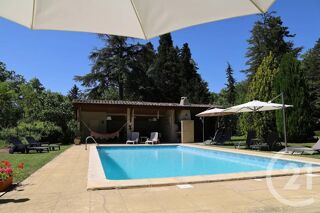  Maison à vendre 15 + pièces 800 m²