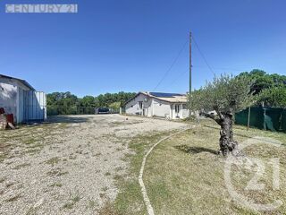  Maison  vendre 5 pices 210 m