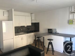  Appartement à louer 2 pièces 32 m²