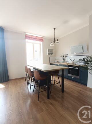  Appartement à louer 2 pièces 64 m²