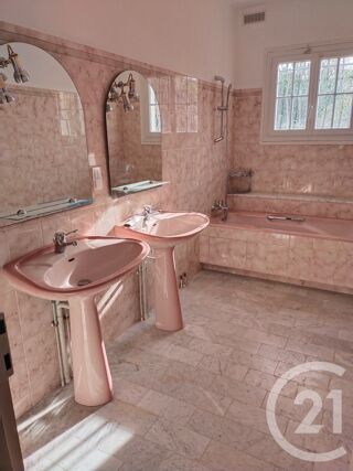  Maison � vendre 8 pi�ces 274 m�