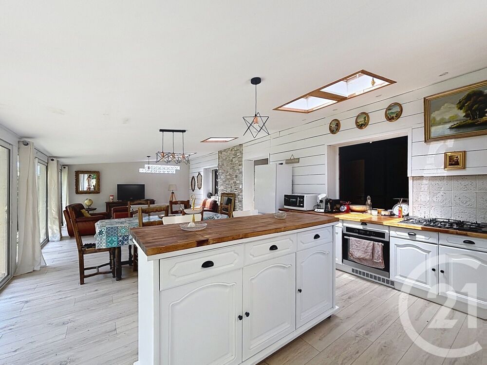 EXCLUSIVITÉ Superbe longère avec parc arboré, terrain c....