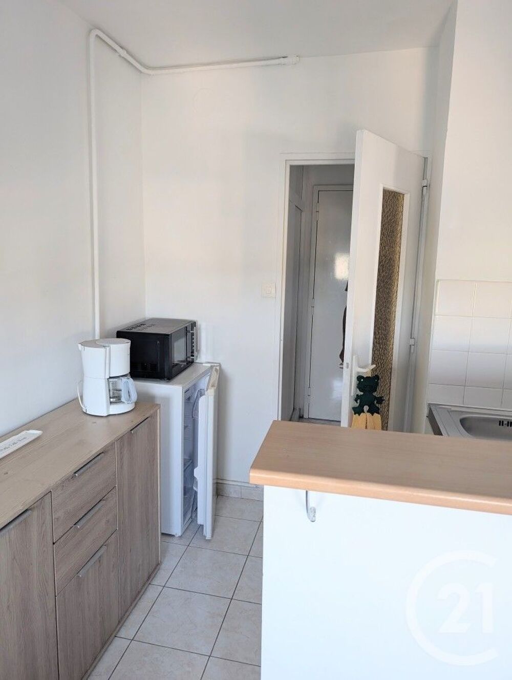 Vous recherchez un studio meublé à louer à NIMES avec pa....