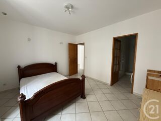  Appartement à louer 2 pièces 56 m²