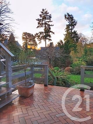  Maison � vendre 10 pi�ces 301 m�