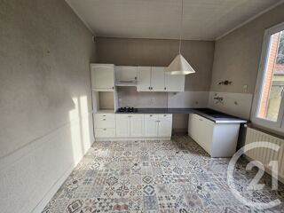  Maison à louer 6 pièces 152 m²