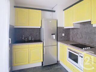  Appartement à louer 1 pièce 32 m²