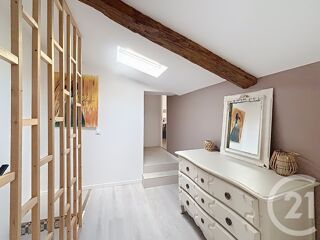  Appartement à louer 3 pièces 75 m²