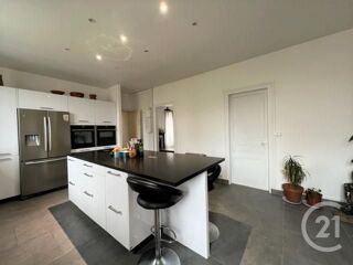  Immeuble � vendre 335 m�