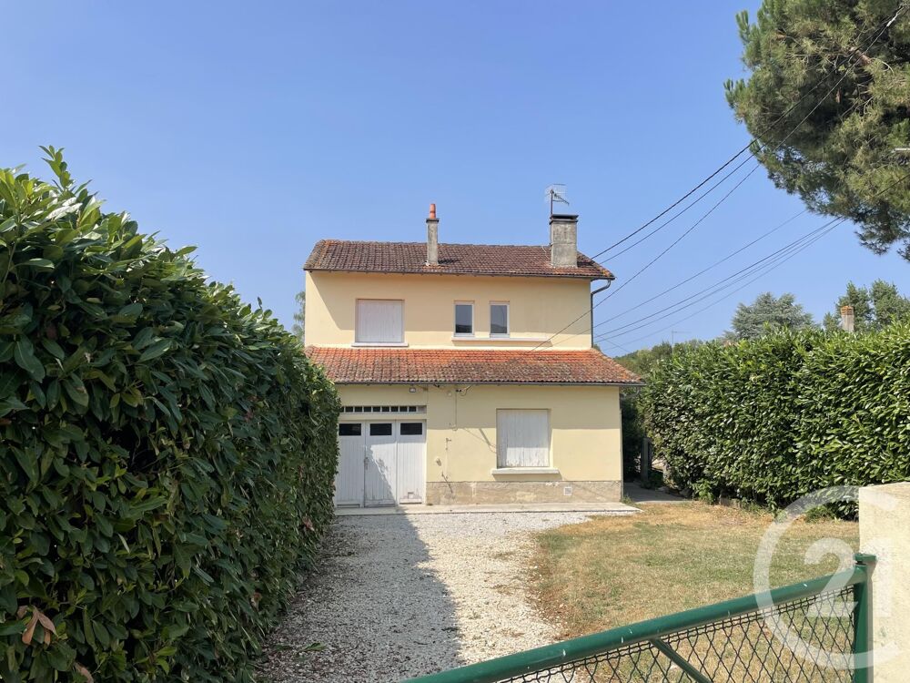 location Maison - 4 pièce(s) - 107 m² Montpon-Ménestérol (24700)