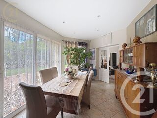  Maison � vendre 9 pi�ces 202 m�