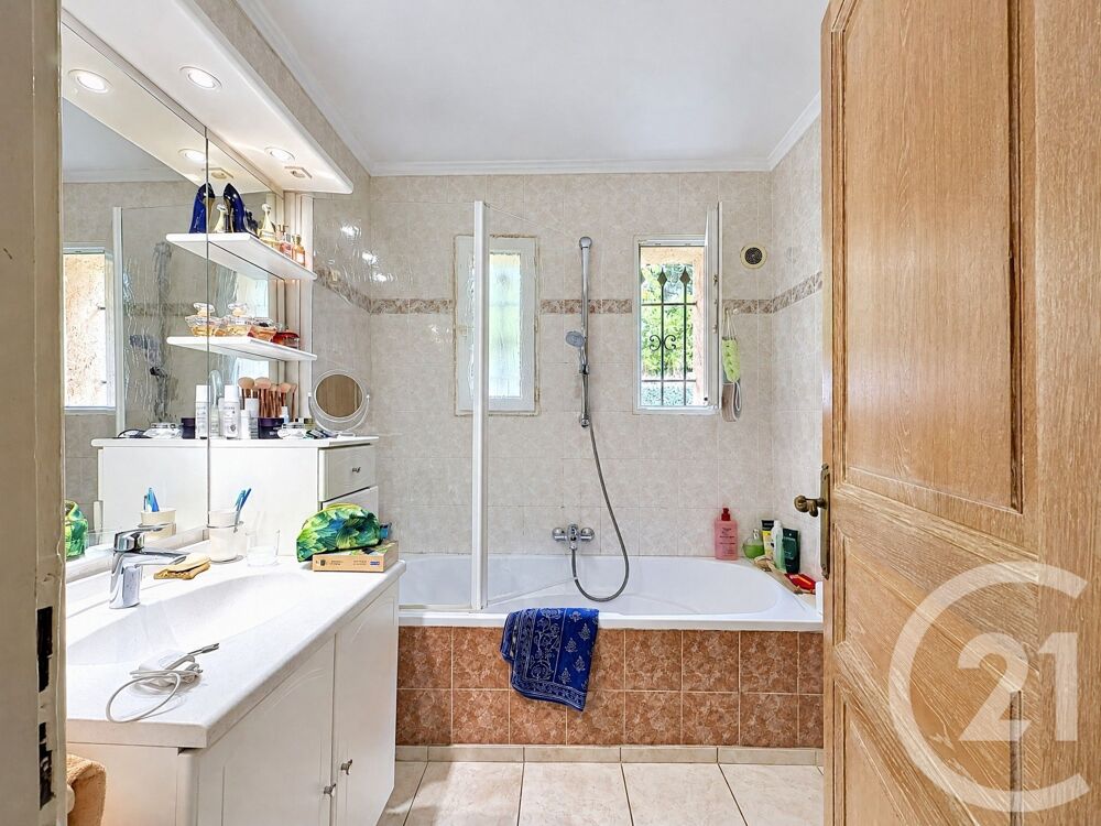 à vendre  Maison Antibes (06600)