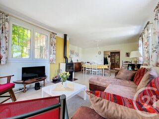  Maison � vendre 9 pi�ces 220 m�