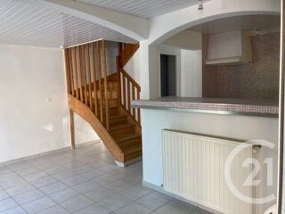  Maison à louer 3 pièces 117 m²
