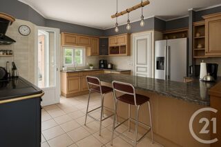  Maison � vendre 9 pi�ces 230 m�