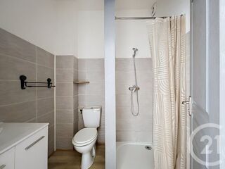  Appartement à louer 2 pièces 37 m²
