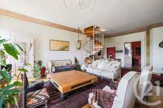  Appartement � vendre 5 pi�ces 216 m�