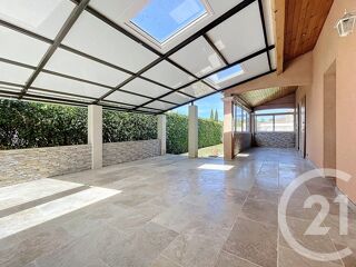  Maison � vendre 4 pi�ces 220 m�