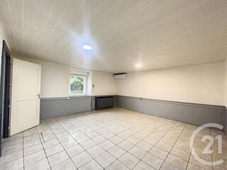  Appartement à louer 5 pièces 120 m²