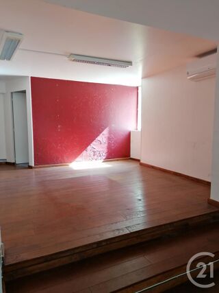  Appartement à louer 3 pièces 50 m²
