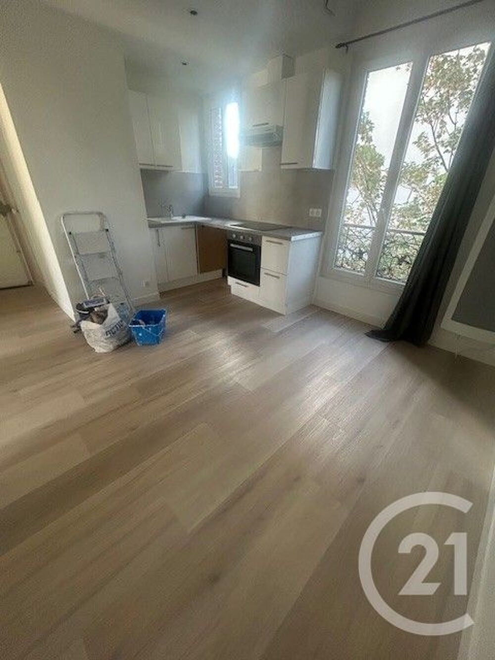location Appartement - 3 pièce(s) - 31 m² Asnières-sur-Seine (92600)