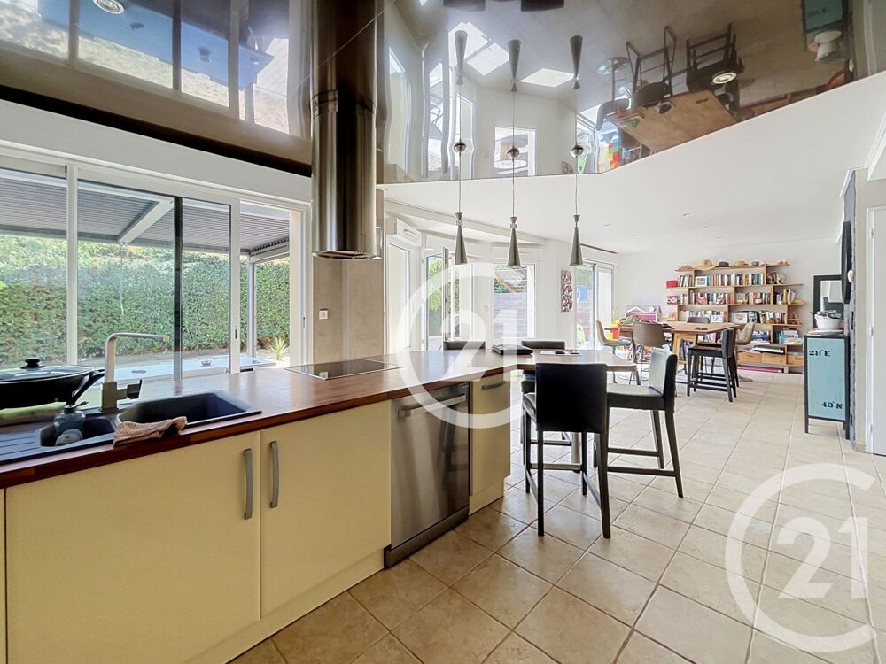 vente Maison - 7 pièce(s) - 160 m² Ifs (14123)