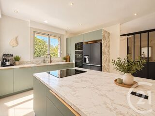 vente Maison - 10 pièce(s) - 411 m² Créteil (94000)
