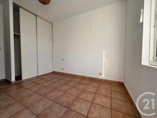  Appartement à louer 3 pièces 80 m²