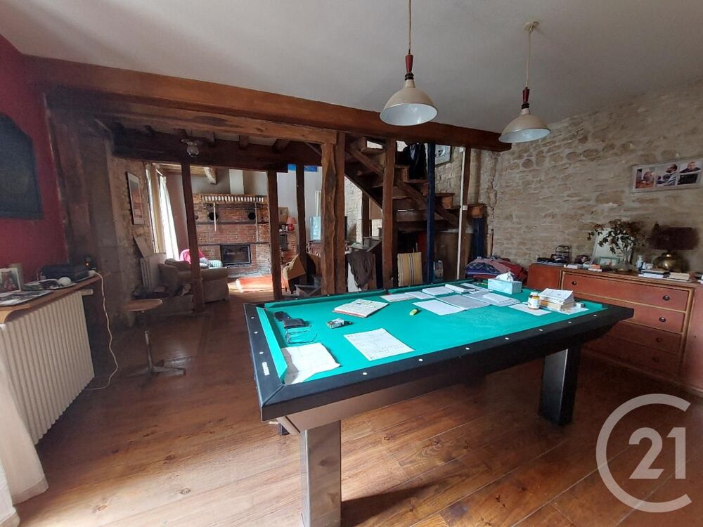 Maison de caractère de 160m² située dans le charmant vil....